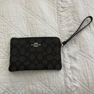 Coach wristlet wallet